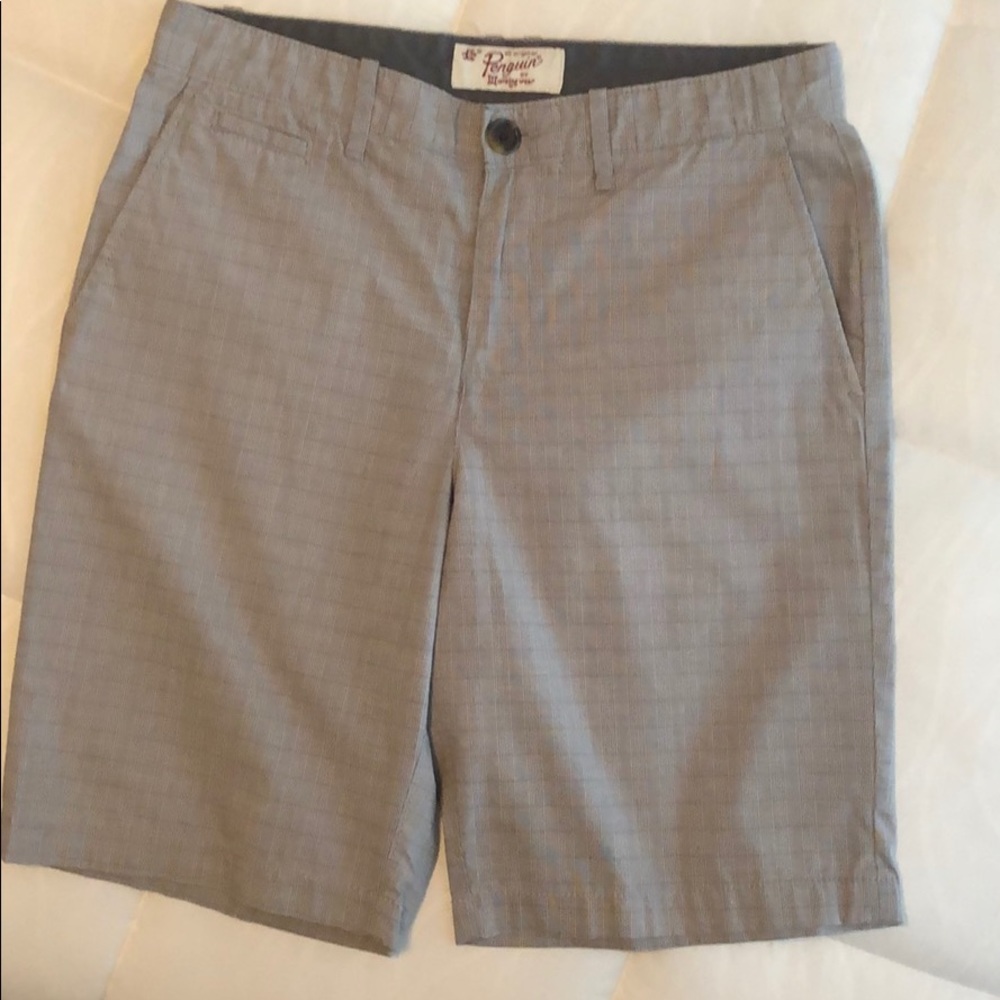 The Original Penquin Shorts. Grey Plaid.
